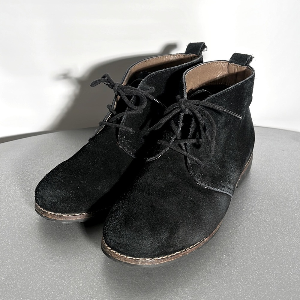 Black Leather Size 6M White Mountain Boots with Laces Women’s Classic Style flat